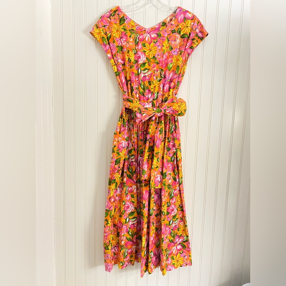 Vintage cotton sun dress with side pockets and belt